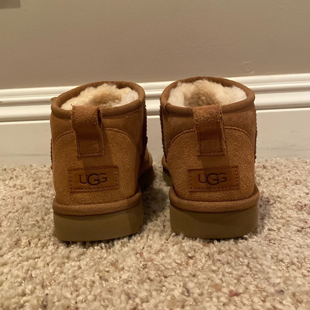 UGG ultra minis